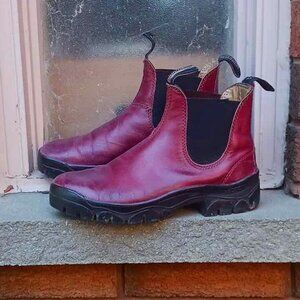 Vintage red Blundstones